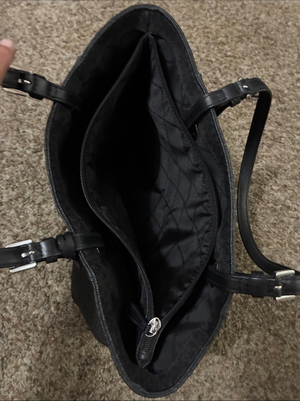 Michael Kors Black Logo Jet Set tote with MK Charm and Side Pockets - Picture 7 of 10